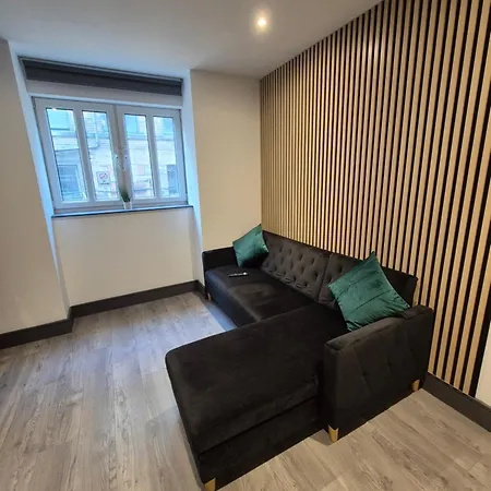 Centre With Super King Bed Fully Equipped Perfect For Long