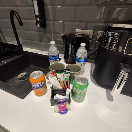 Apartment Centre With Super King Bed Fully Equipped Perfect For Long *