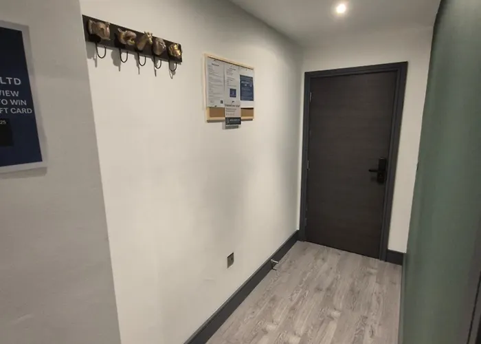 公寓 Centre With Super King Bed Fully Equipped Perfect For Long 布雷得佛