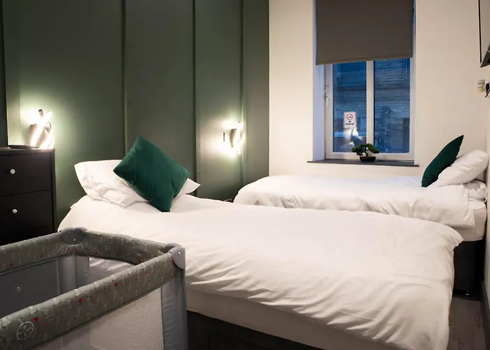 Centre With Super King Bed Fully Equipped Perfect For Long *