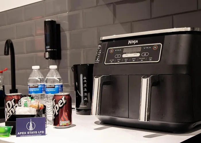 公寓 Centre With Super King Bed Fully Equipped Perfect For Long 布雷得佛